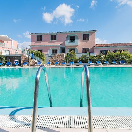 Albergo Residenziale Gli Ontani Cala Liberotto Exterior foto